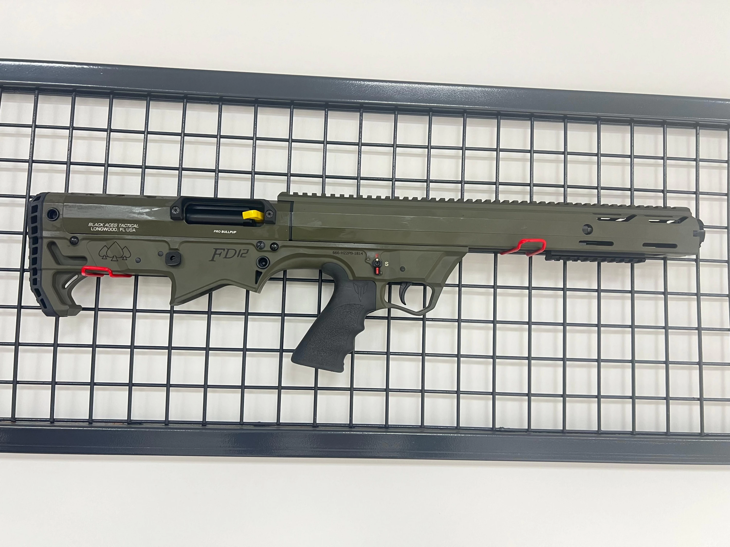 Kariyer FD-12 Bullpup Şarjörlü Pompalı Av Tüfeği - Haki (12 GA - 47 cm Namlu)