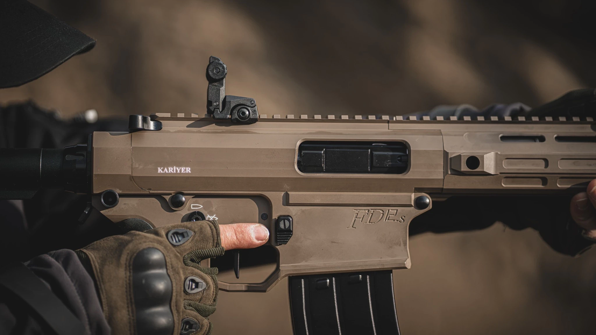 Kariyer FD-12S Şarjörlü Bronze Yarı Otomatik Av Tüfeği (12 GA - 47 CM Namlu - Metal Kasa - Bullpup Taktik Gövde)