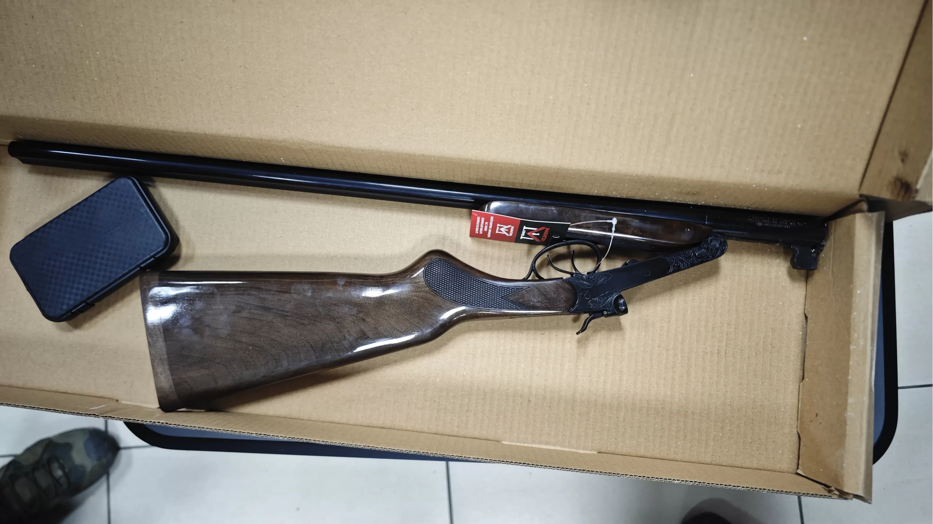 Maraton 36 Kalibre Çifte Av Tüfeği Siyah (36 Cal / .410 - 66/71 cm Namlu Seçenekli - Ahşap Kundak - Siyah Altın Detaylı)
