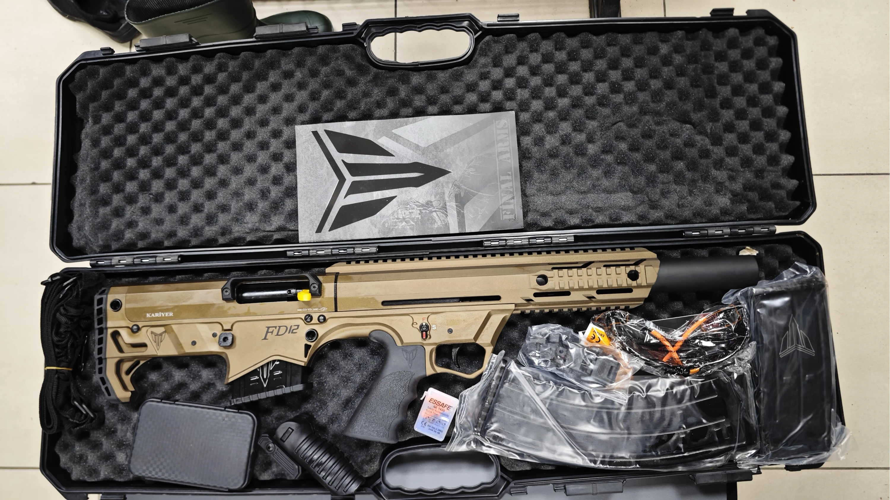 Kariyer FD12 Bullpup Şarjörlü Yarı Otomatik Av Tüfeği Bronz (12 GA - 51 cm Mobil Şok Namlu - Ayarlanabilir Yanaklı Dipçik)