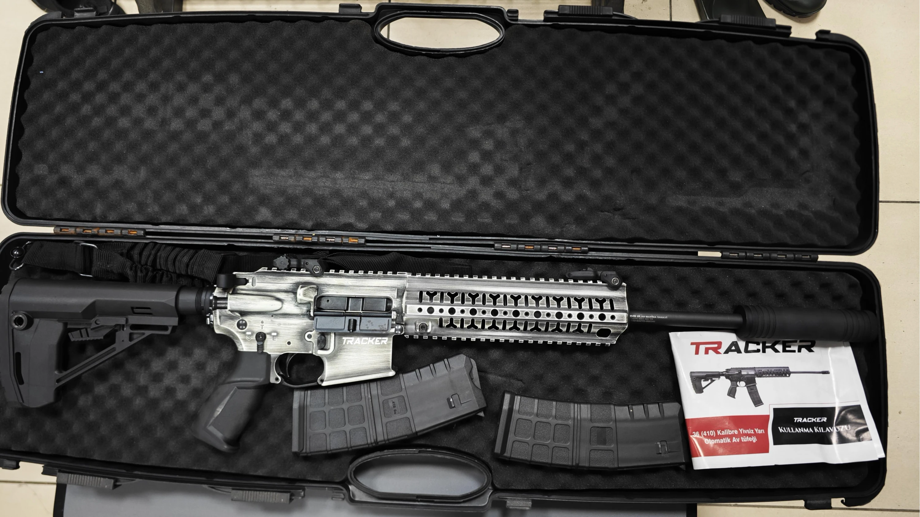 Tracker 36 Kalibre Şarjörlü Yarı Otomatik Av Tüfeği Beyaz (36 Cal - 47 cm 4140 Çelik Namlu - Alüminyum Gövde)
