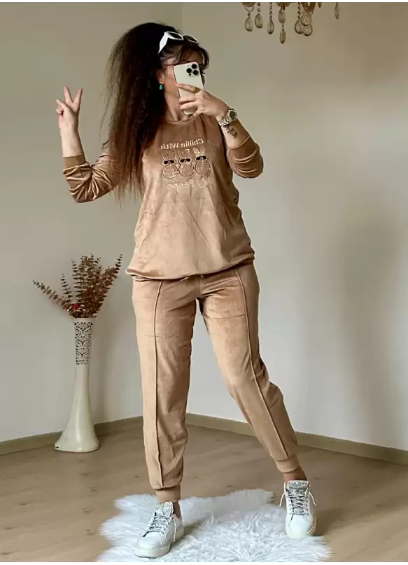 Ayıcık Taşlı Kadıfe Takım Camel