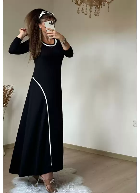 Beyaz Şerıtlı Elbise Siyah