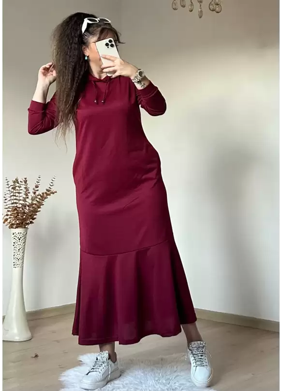 Kapusonlu Etek Fırfırlı Elbise Bordo