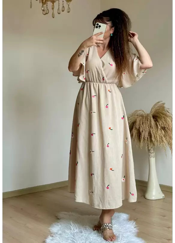 Kol Volanlı Nakış İşlemeli Elbise