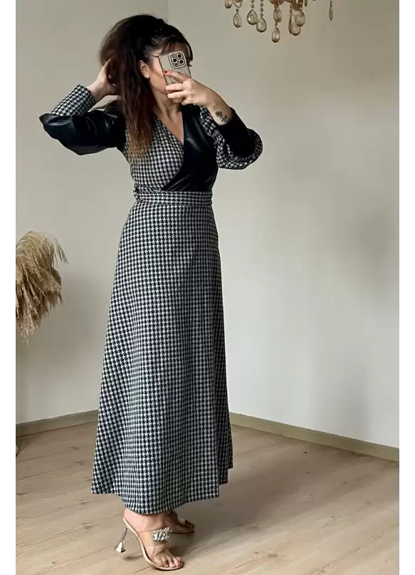 Kruvaze Yakalı Kazayağı Desen Deri Detay Ekose Elbise Gri