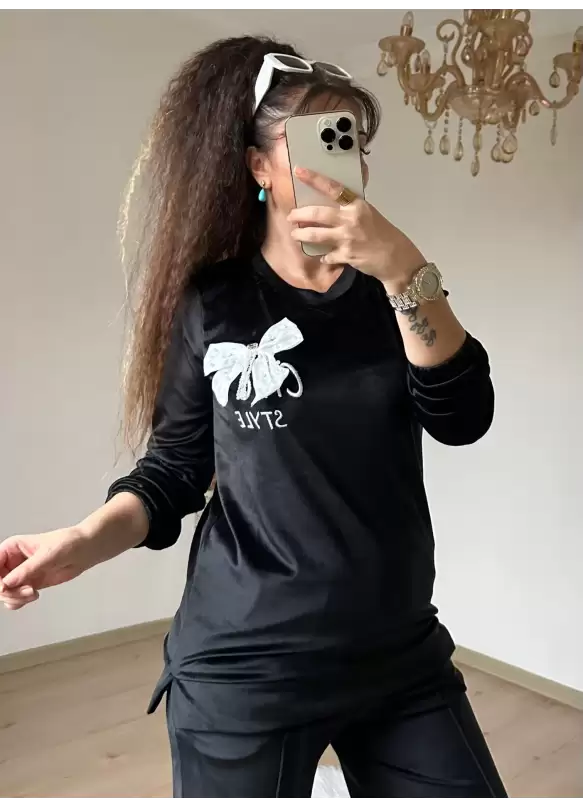 Kurdela Detaylı Siyah Kadıfe Takım
