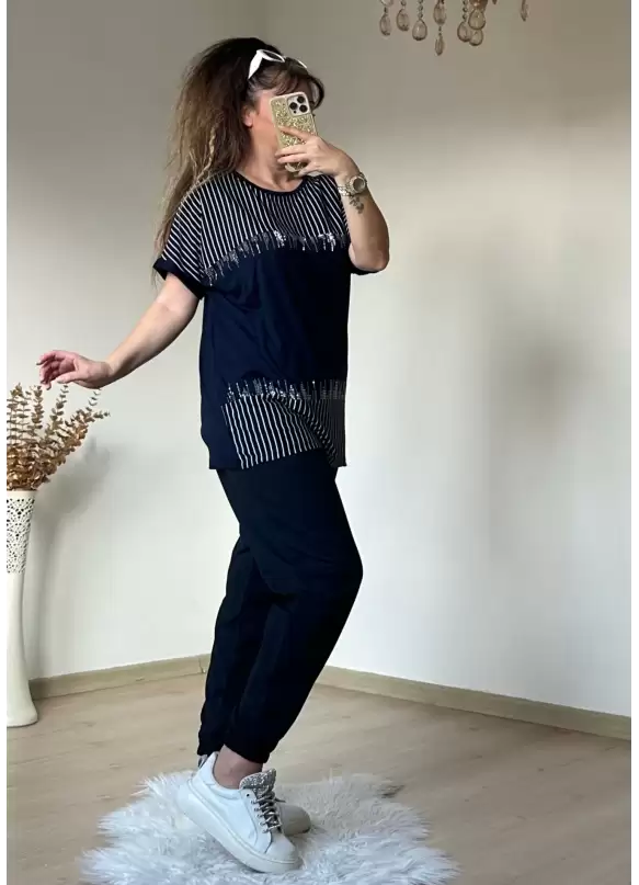 Ön Çizgili Taşlı Takım
