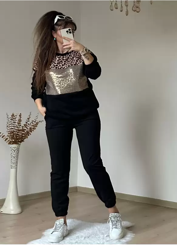 Pul Detaylı Leopar Takım Siyah