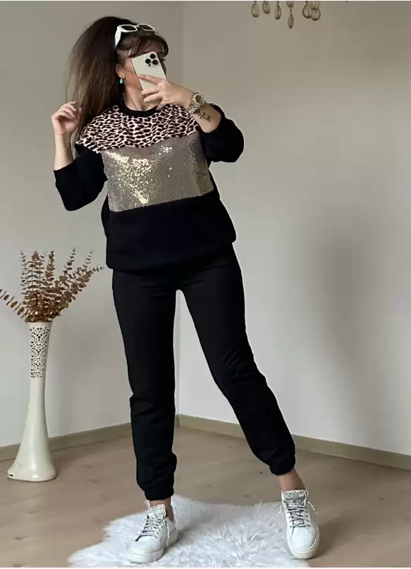 Pul Detaylı Leopar Takım Siyah