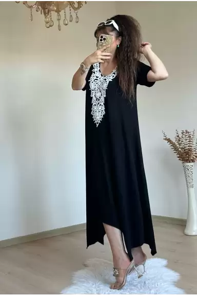 Kısa Kol Yaka Fistolu Elbıse