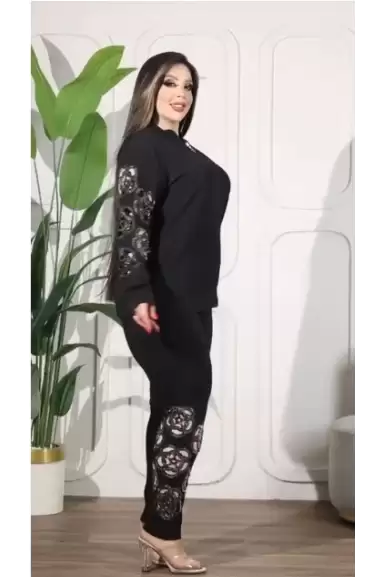 Taşlı Gül Desen Takım