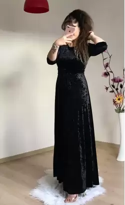 Bisiklet Yaka Kadife Elbise Siyah