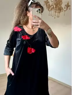 Gelincik İslemelı Kadife Elbise