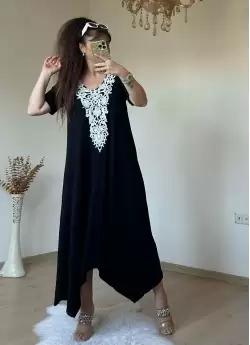 Kısa Kol Yaka Fistolu Elbıse