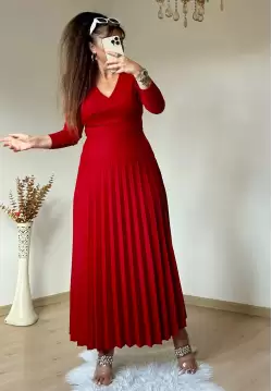 Kravuze Yaka Pileli Elbise Kırmızı