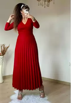 Kravuze Yaka Pileli Elbise Kırmızı
