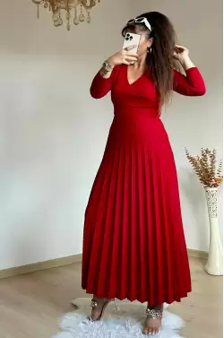 Kravuze Yaka Pileli Elbise Kırmızı