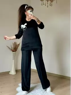 Kurdela Detaylı Siyah Kadıfe Takım