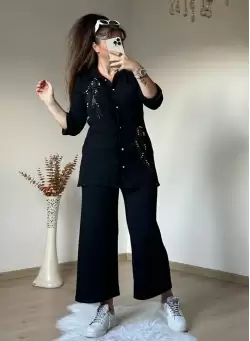 Ön Fırfırlı Taşlı Takım Siyah