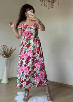 Öpücük Yaka Pembe Çıceklı Elbise