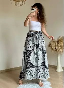 Otantik Desenli Etek Siyah