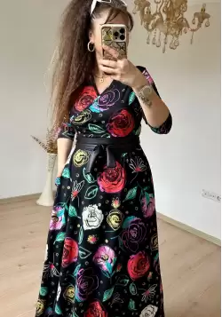 Tam Boy Kırmızı Gül Desen Elbise