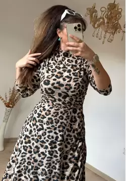 Yan Büzgülü Leopar Elbise
