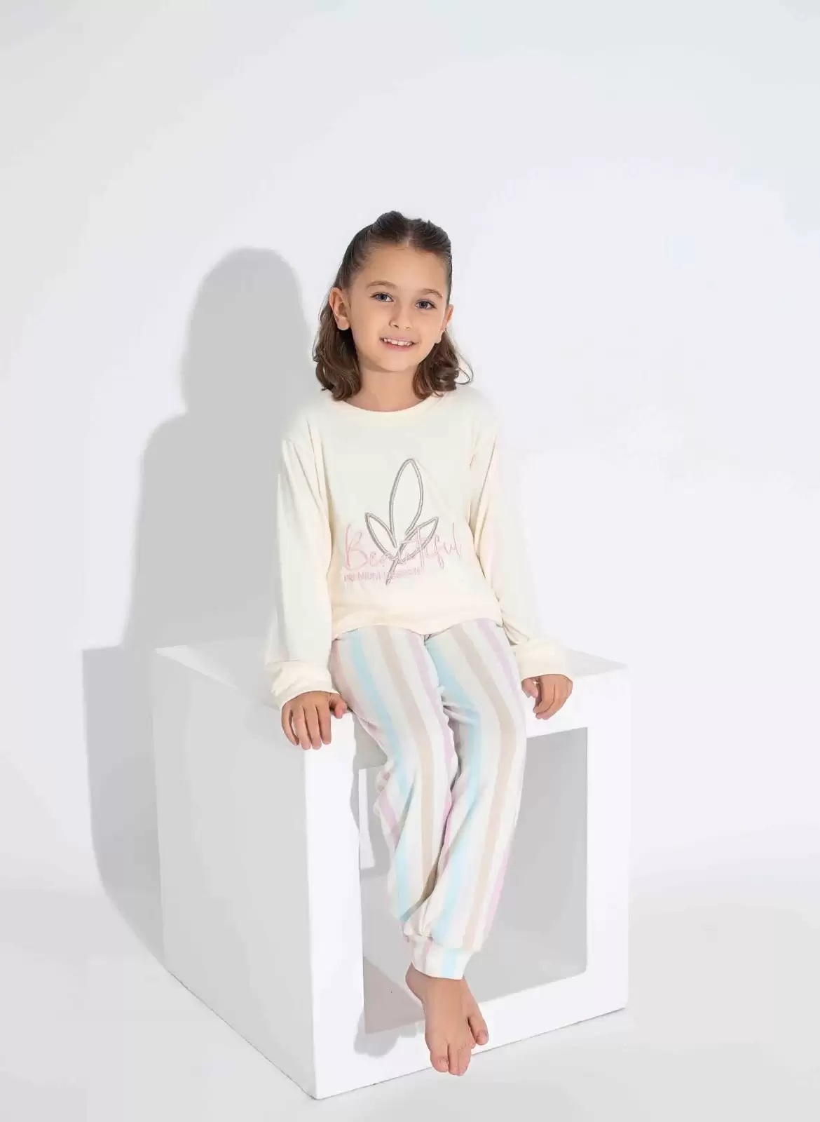 Ekru Çizgi Desen Çoçuk Pijama Takımı