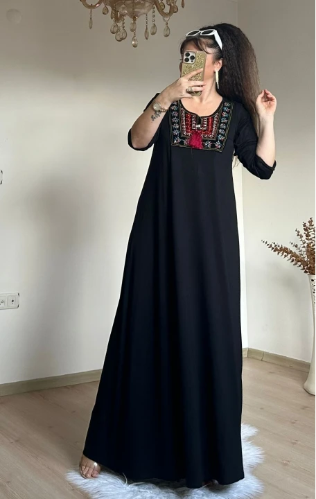 Nakış İslemelı Elbıse