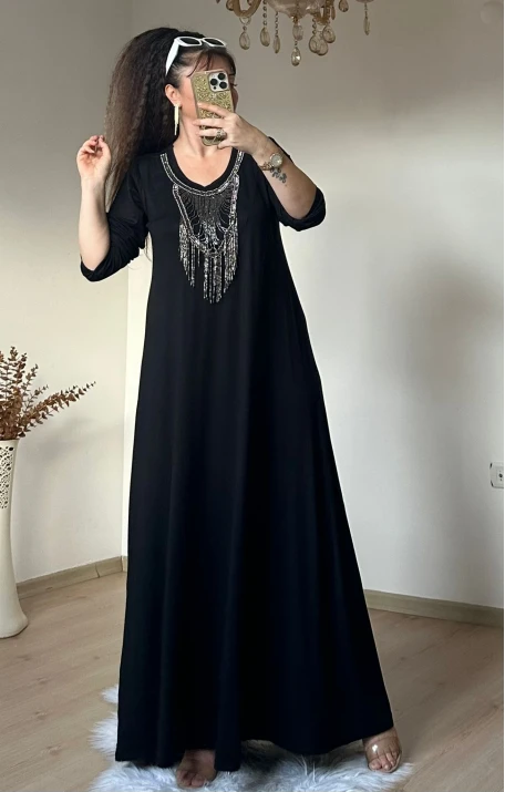 Zıncır Aksesuarlı Elbıse