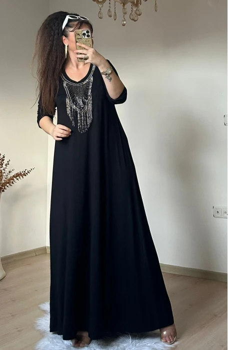 Zıncır Aksesuarlı Elbıse