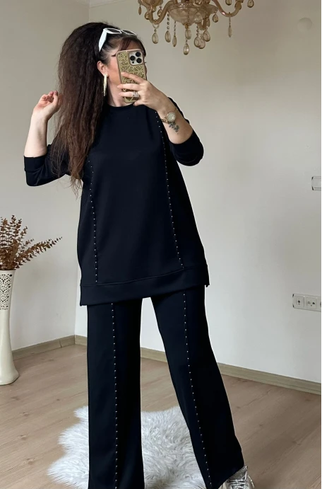 Ön Dikiş Aksesuarlı Takım Siyah