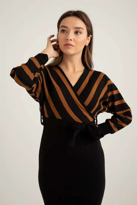 Üst Çizgili Alt Siyah Triko Elbise -KAHVE