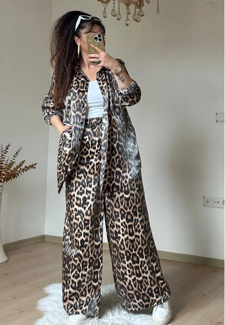 Bol Paca Leopar Gömlek Takım