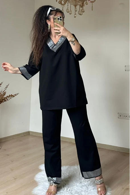 Paça Ve Yaka Taşlı Takım