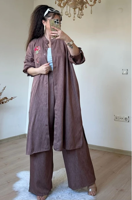 Yaka Nakış İşlemeli Takım Kahve