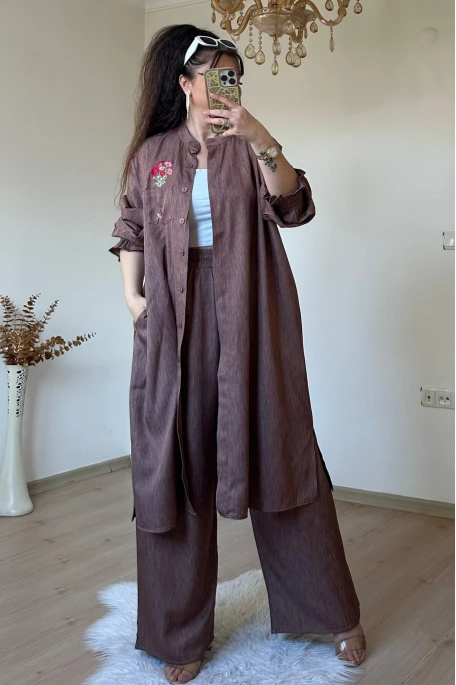 Yaka Nakış İşlemeli Takım Kahve