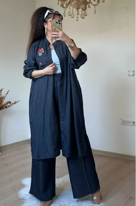 Yaka Nakış İşlemeli Takım Siyah