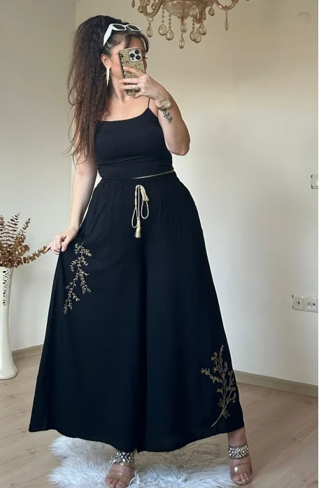 Nakış İşlemeli Pantalon Etek Siyah