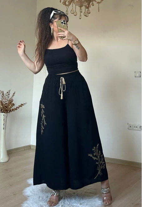 Nakış İşlemeli Pantalon Etek Siyah