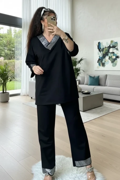 Paça Ve Yaka Taşlı Takım