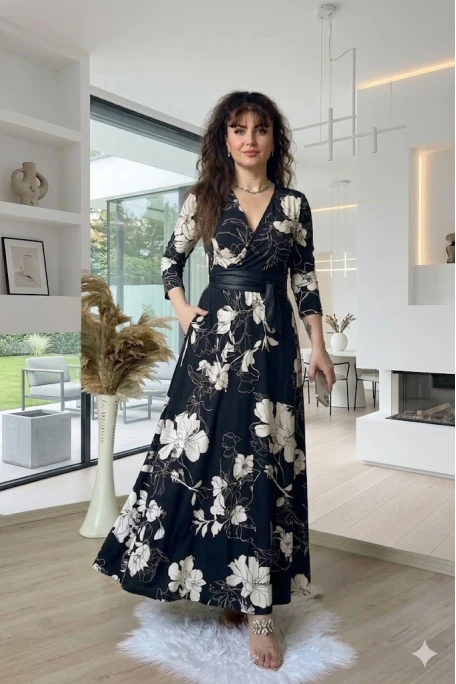 Tam Boy Beyaz Çiçek Desen Elbise