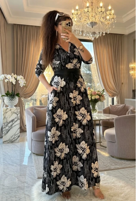 Tam Boy Beyaz Çiçek Elbise