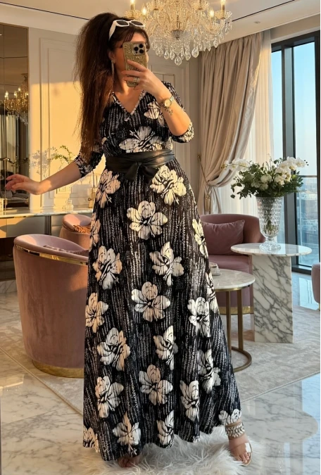 Tam Boy Beyaz Çiçek Elbise