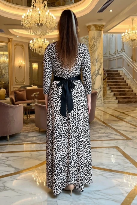 Balıkçı Yaka Krem Leopar Kadife Elbise