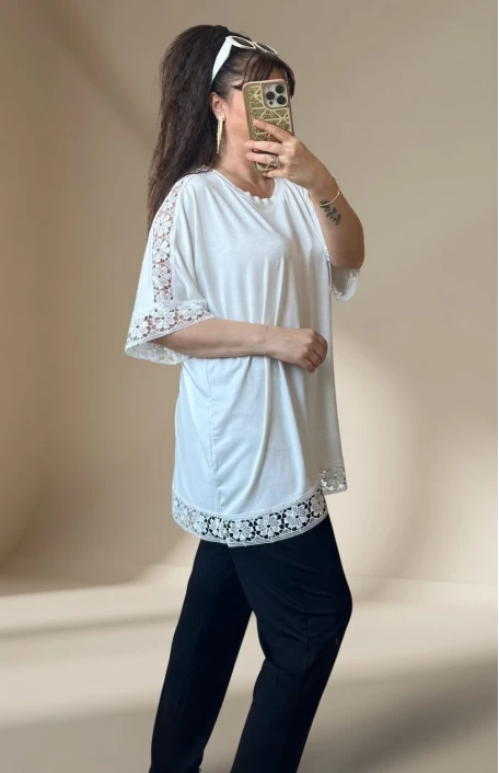 Kol Ve Etek Ucu Dantel Detaylı Takım Beyaz