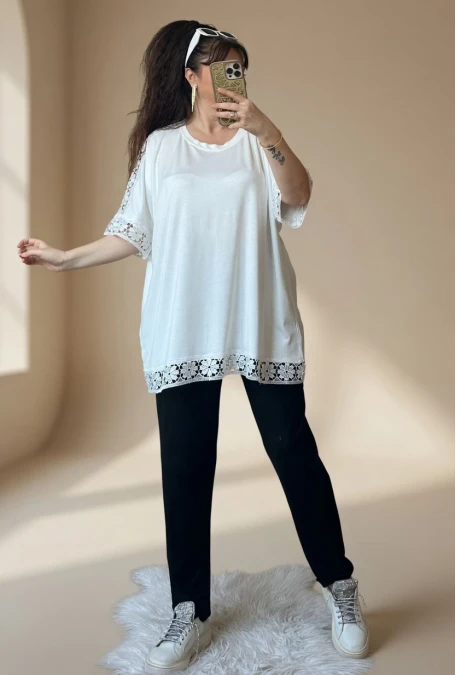 Kol Ve Etek Ucu Dantel Detaylı Takım Beyaz