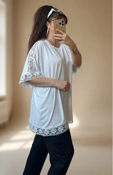 Kol Ve Etek Ucu Dantel Detaylı Takım Beyaz