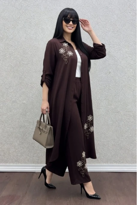 Papatya Nakışlı Takım Kahve